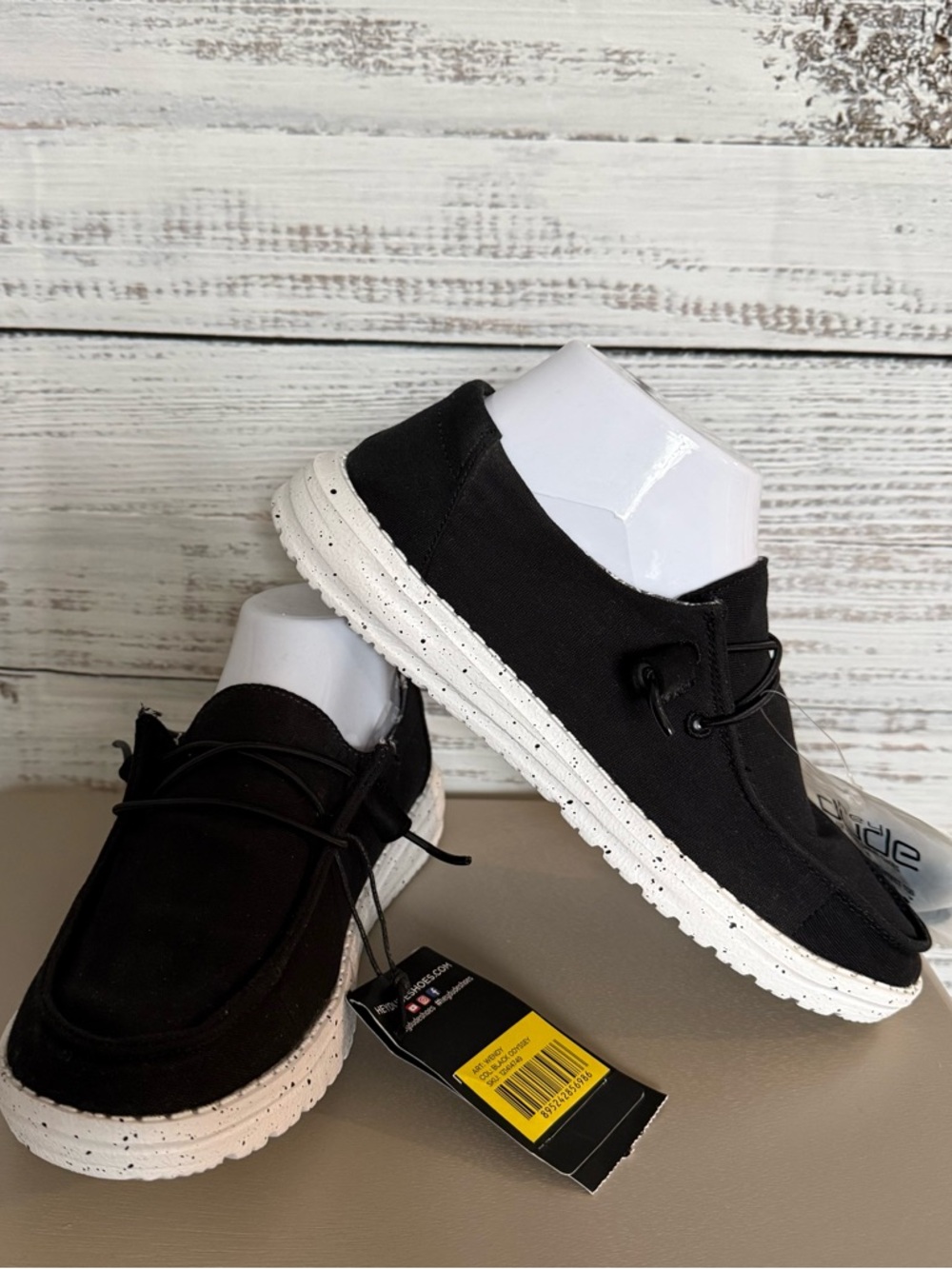Hey Dude Wendy Black Canvas Slip-On women’s Size 6